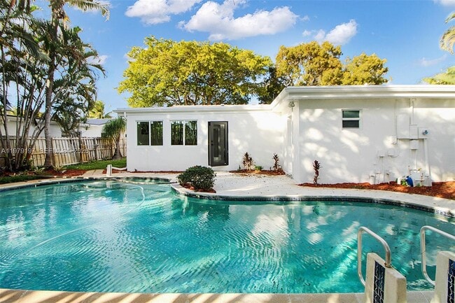 Building Photo - 5300 Adams St