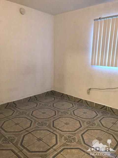 Building Photo - 83632 Manzanita Ave