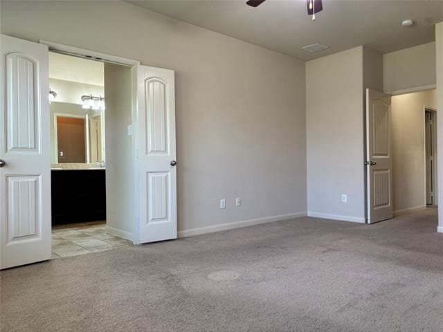Building Photo - 5145 Royal Springs Dr