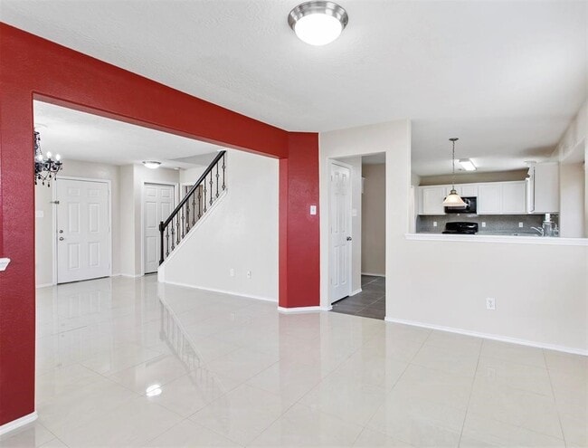 Building Photo - 11015 Shumard Oak Ct