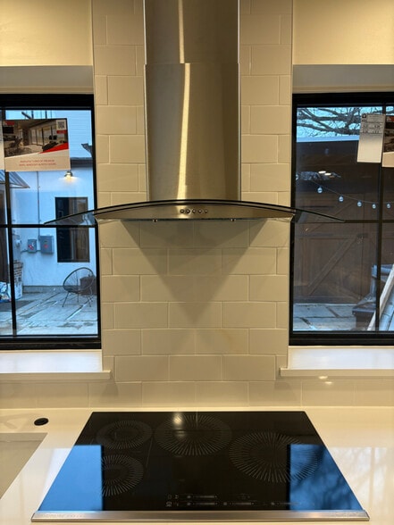 Building Photo - 5012 Pentridge St