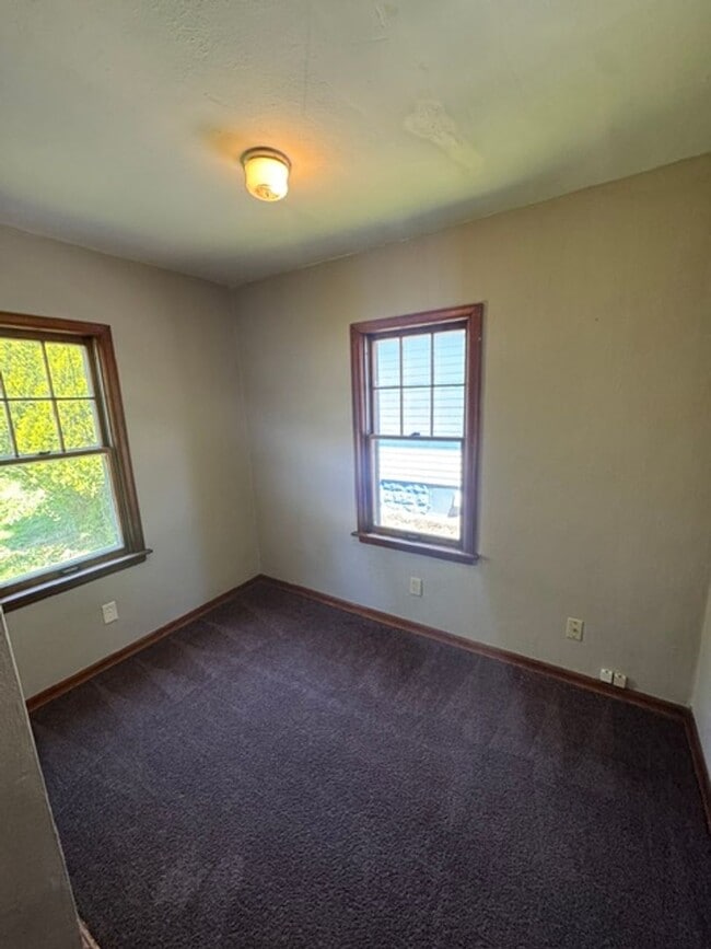 Building Photo - 3602 Robinwood Dr