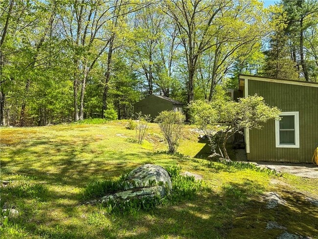 Building Photo - 475 Hill Rd