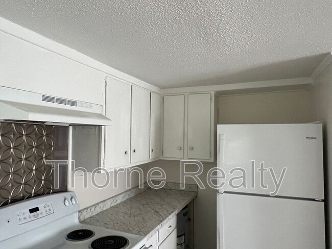 Building Photo - 208 Wheeler St