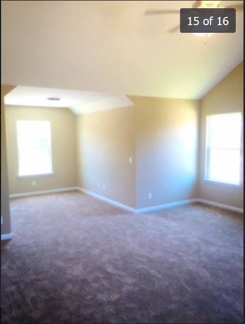 Building Photo - 643 Red Oak Ln