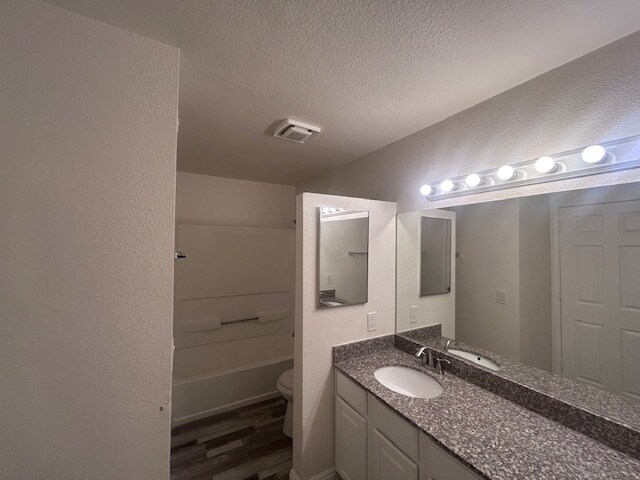 Building Photo - 2801 N Rainbow Blvd