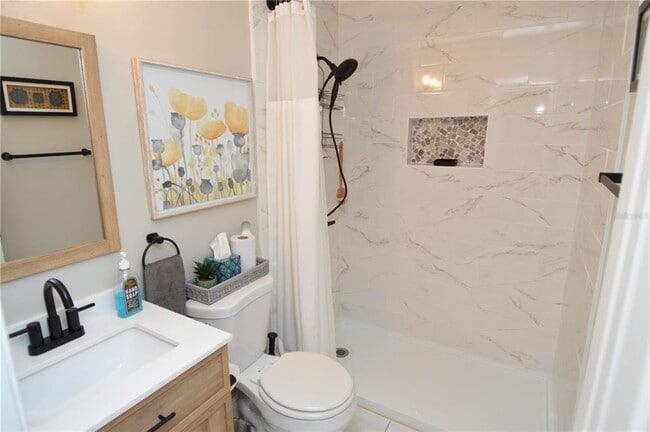 Building Photo - 8752 Mallard Reserve Dr