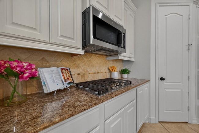 Building Photo - 27510 Villa Mountain Ct