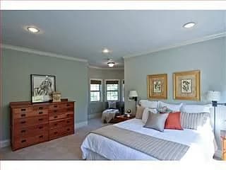 Building Photo - "Elegant 5-Bedroom Oasis with 4 Luxurious ...