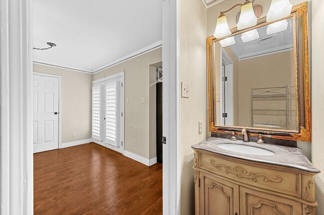 Building Photo - 3 Bedroom, 2.5 Bath Home in Flower Mound