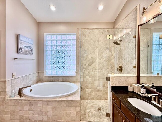 Building Photo - 1605 Sand Key Estates Ct