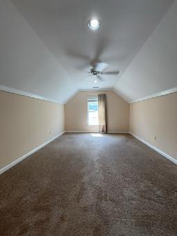 Building Photo - 118 Towering Pine Dr