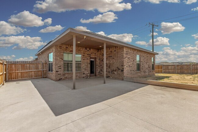 Building Photo - 9044 Antelope Ave