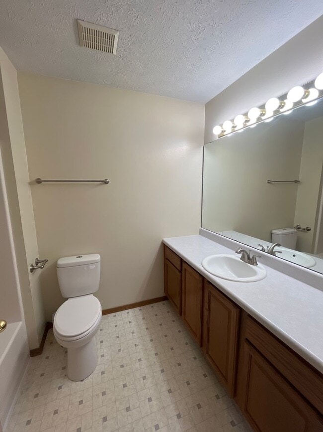 Building Photo - Remarkable Value. Unbeatable Location.