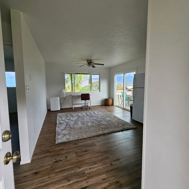 Building Photo - 260 Manini Pl