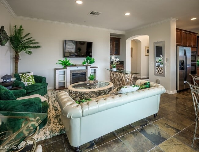 Building Photo - 31 Via Mantova