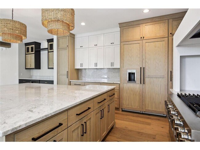 Building Photo - 21845 Byron Cir