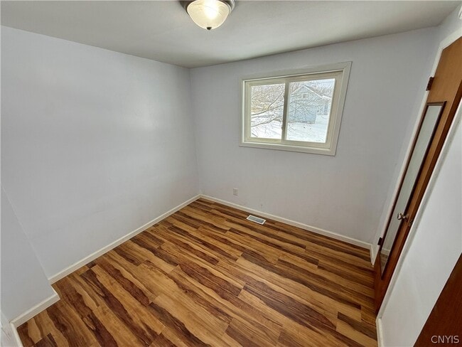 Building Photo - 2 Ilex Ln