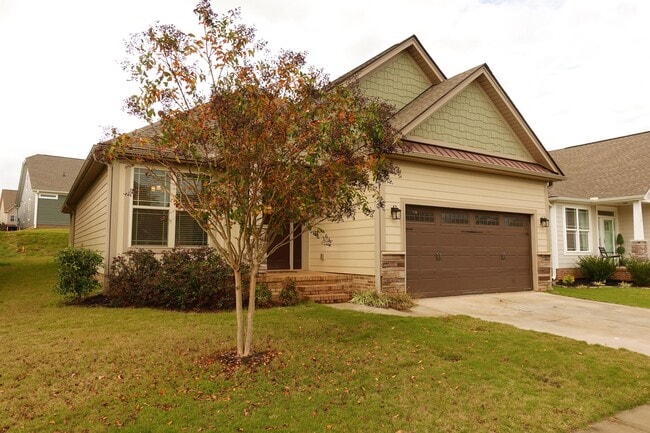 Building Photo - 176 Bur Oak Dr