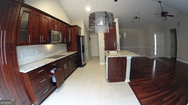 Building Photo - 865 Riverside Walk Crossing NE