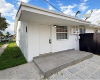 Building Photo - 15741 NW 40th Ct