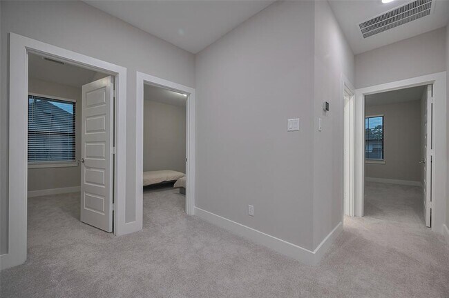 Building Photo - 26918 Arethusa Ct