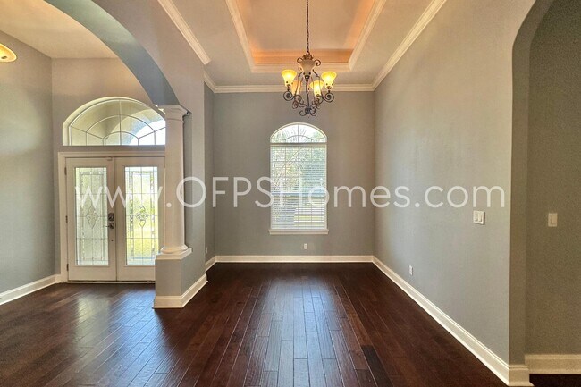Building Photo - 4611 Chanan Dr