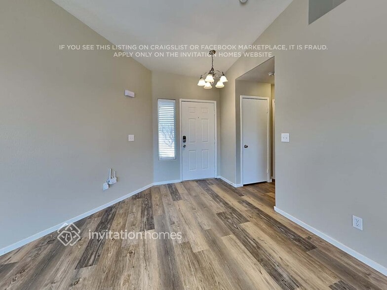 Building Photo - 5142 Green Hollow St