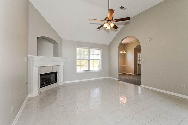 Building Photo - 4489 Poppenheimer Way