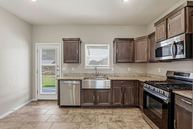 Building Photo - 10624 Hidden Chapel Pl