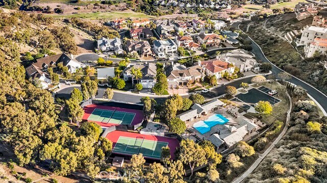 Building Photo - 75 Marbella