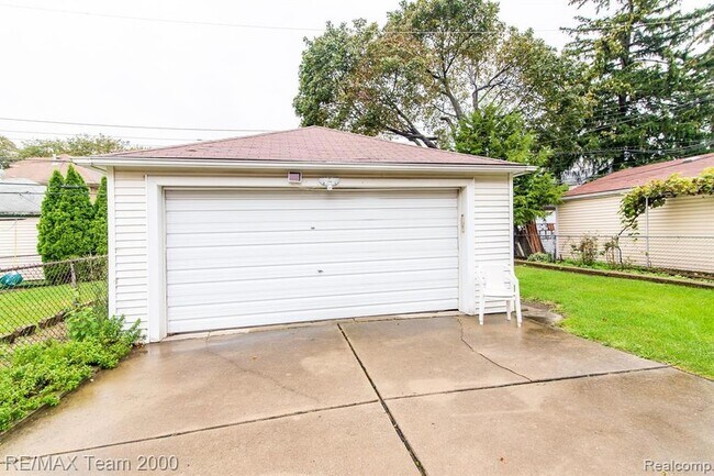 Building Photo - 7527 Hartwell St