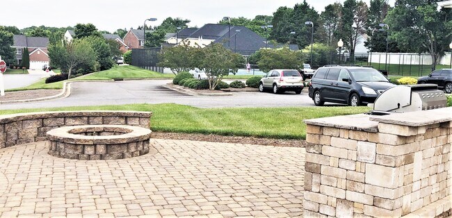 Tennis - 113 Brookshire Ln