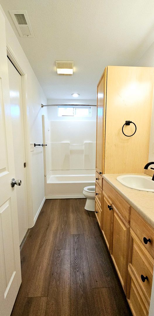 Building Photo - Beautiful 5- bedroom home near TCC