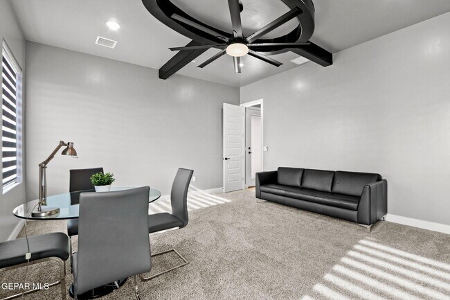 Building Photo - 7373 Cimarron Rim Dr