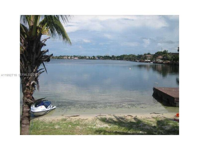 Building Photo - 15071 SW 136th Pl