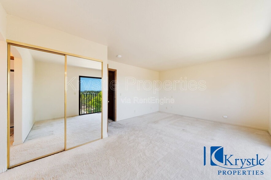Building Photo - 149 Pajaro Way