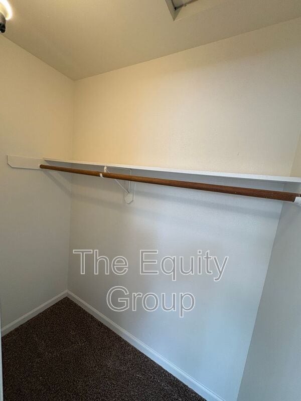 Building Photo - 514 N Summers St