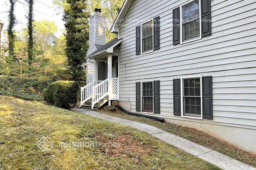 Building Photo - 3808 Mountain View Rd NW