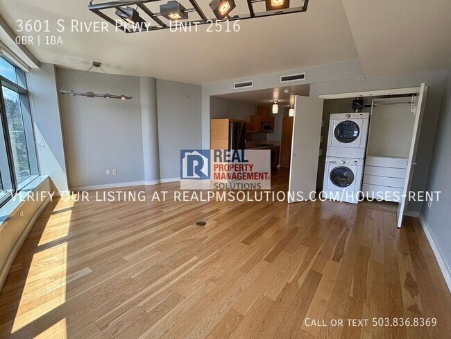 Building Photo - 3601 S River Pkwy