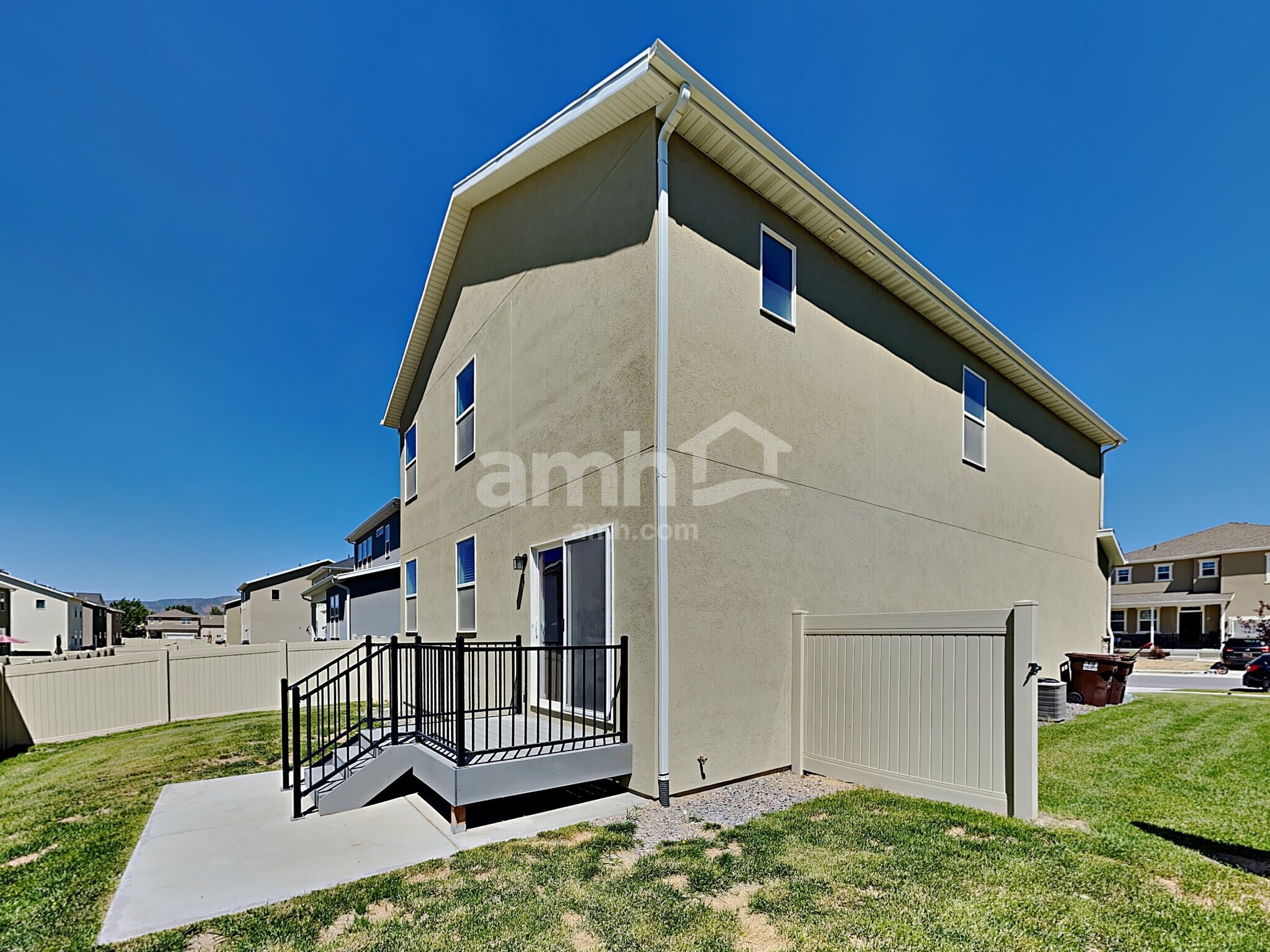 Building Photo - 2360 S Wild Horse Way