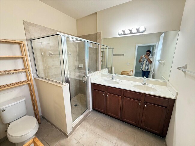 Building Photo - 9572 SW 169th Pl