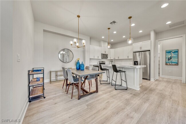 Building Photo - 6421 Carnival Rd