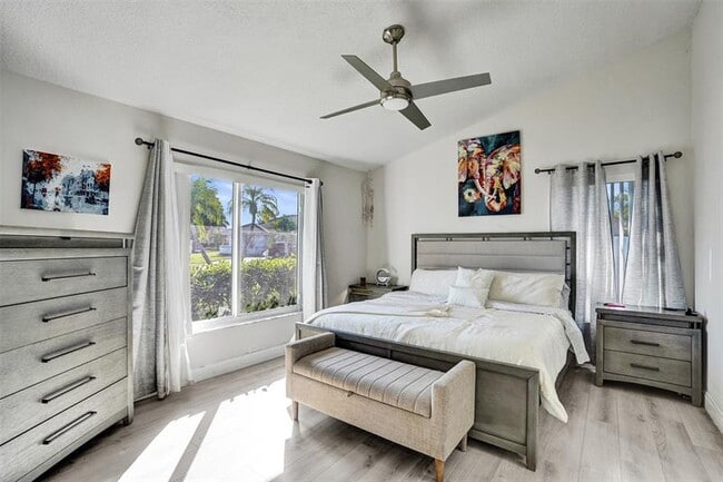 Building Photo - 7909 NW 19th St