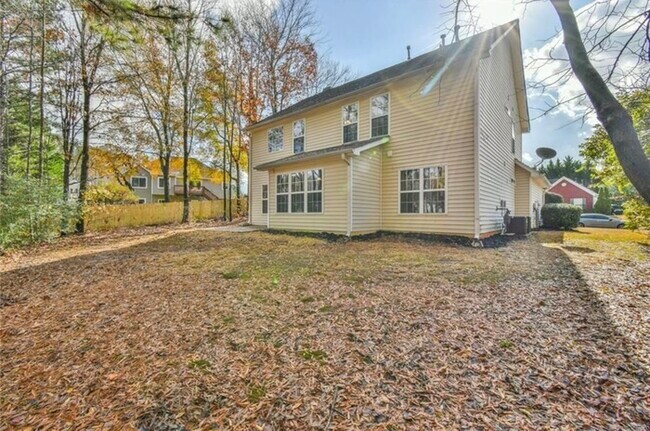 Building Photo - 4BR Home with High Ceilings & Main-Level Suite In Hillgrove District