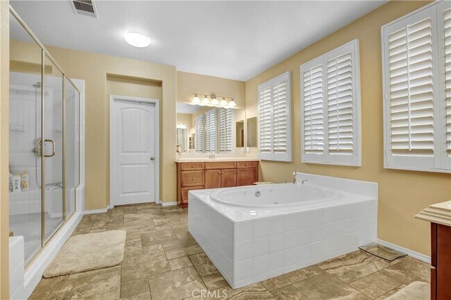 Building Photo - 15180 Willow Wood Ln
