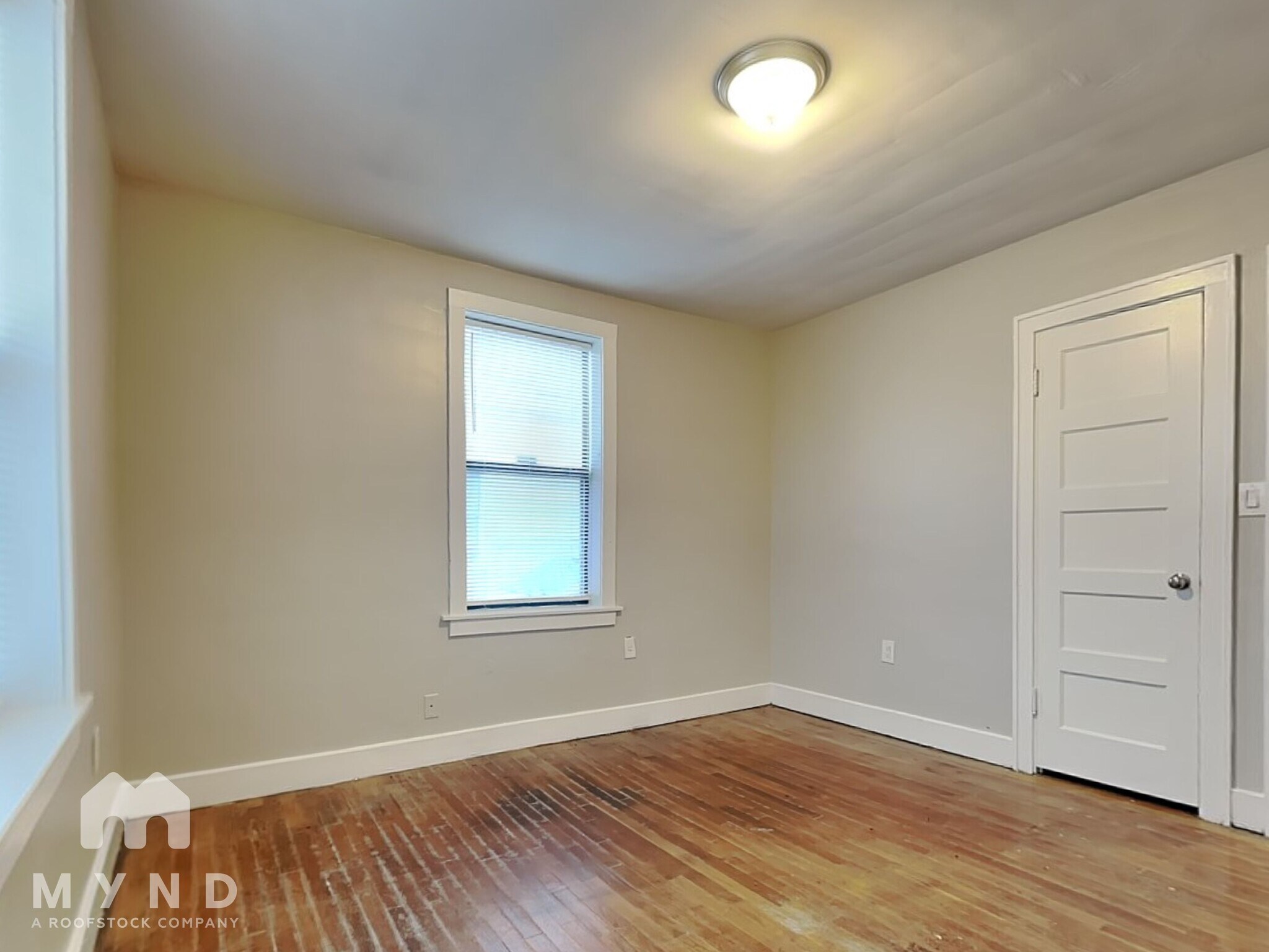 Building Photo - 2325 Riley Ave