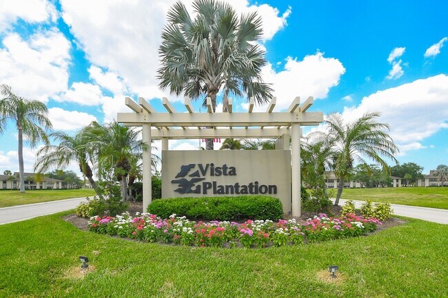 Building Photo - 20 Plantation Dr