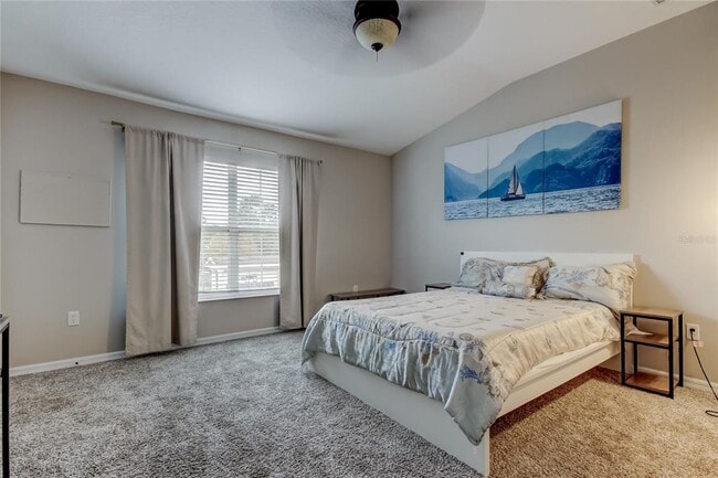 Building Photo - 1138 Hillhurst Dr