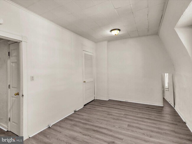 Building Photo - 448 Penn Ave